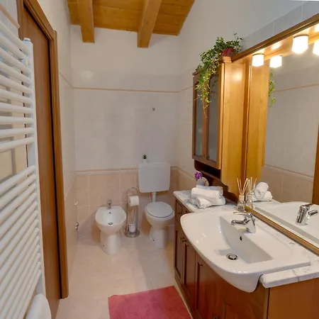 Katja's Flower Valley - 90m2 고리치아